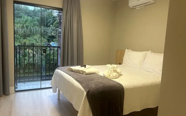 Geminado Casa 3 Alto Padrão 3 Quartos