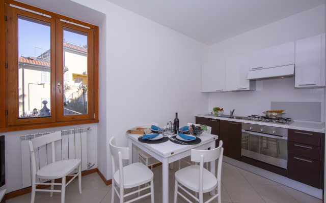 Fontana Del Lago Apt. 1