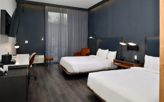 Courtyard by Marriott Raleigh Cary/Crossroads