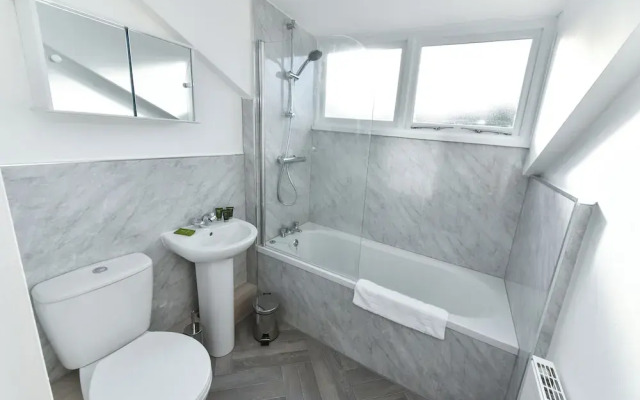 Newark Central Cottage