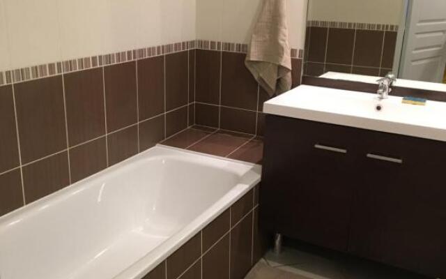 Appartement tout équipé avec piscine proche Stade OL et EUREXPO