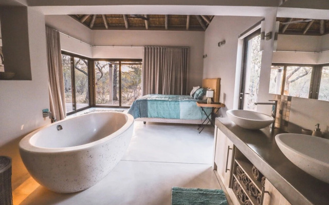 Lowveld Escape