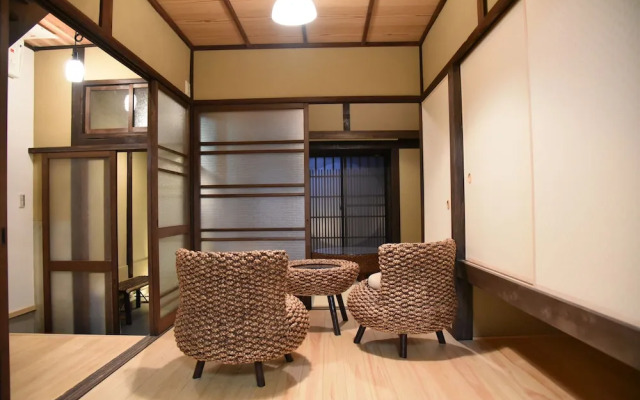 Chika Rakuen