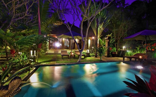 The Mahogany Villa