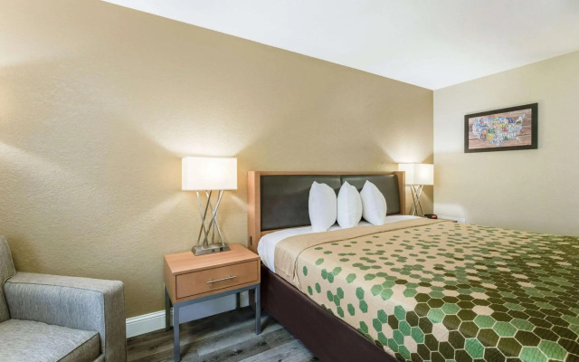 Econo Lodge Madison East