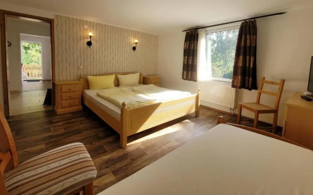 Ferienwohnungen "Tannenhäuser"