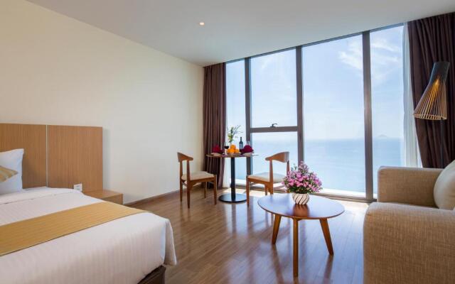 Starcity Hotel & Condotel Beachfront Nha Trang