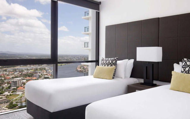 Mantra Circle on Cavill – Guest Rooms – Gold Coast