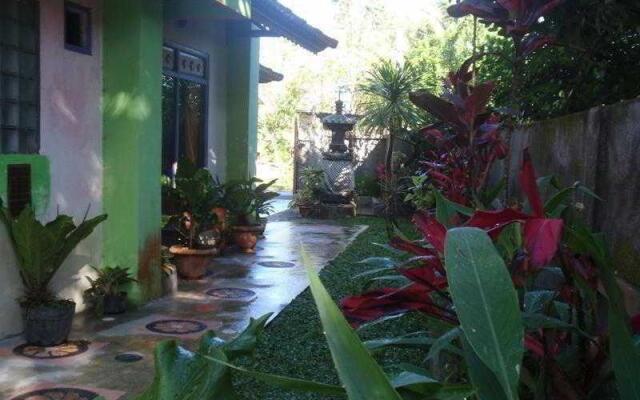 Sudaji Guest House