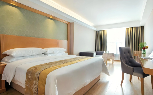 Vienna Hotel Chengdu Chunxi Road Tianfu Plaza Subway Station – Guest Rooms – Chengdu