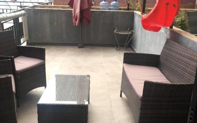 3B Nikolioz Kipshidze Street