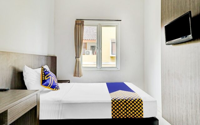 OYO 94732 D River Cihampelas