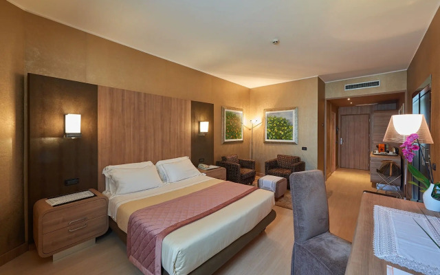 T Hotel Lamezia