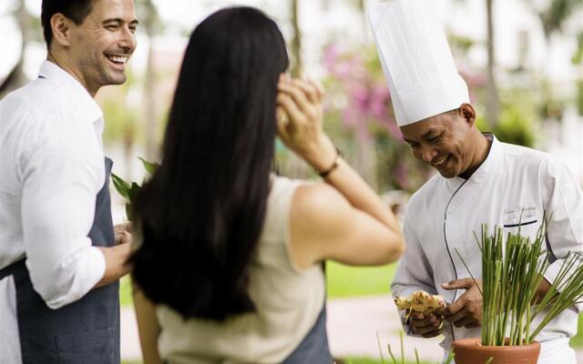 Raffles Grand Hotel d'Angkor