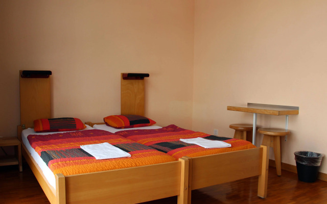 Geneva Hostel
