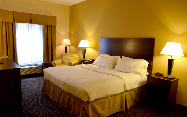 Holiday Inn Express Hotel & Suites Sidney by IHG