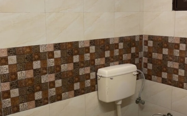 Goroomgo Ashoka Dehradun