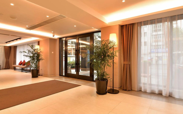 Home Inn Shanghai XuJiaHui