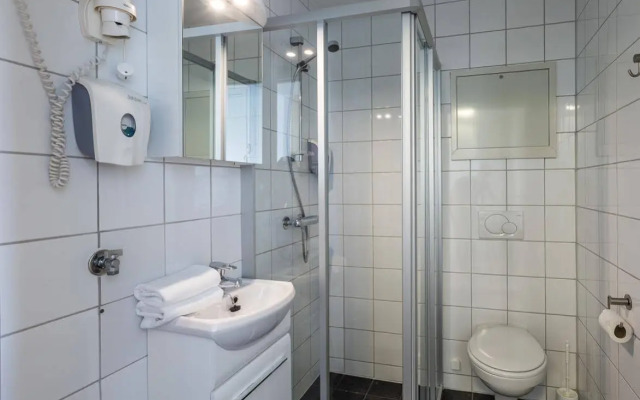 Enter City Apartment Hotel