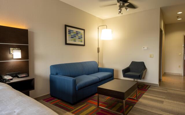 Holiday Inn Express & Suites Deer Park by IHG