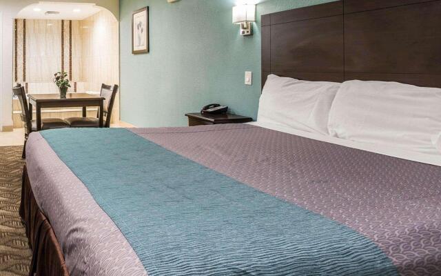 Rodeway Inn & Suites LAX