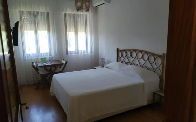 Costa dei Marmi B&B