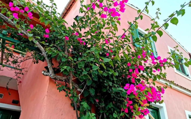 Villa Valia