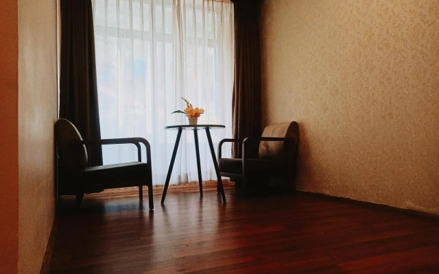 Rufina Apple Valley Inn
