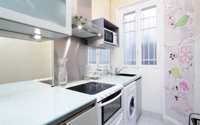 2 rooms - next to the Eiffel tower - Trocadéro