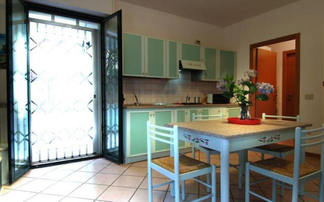 Zara Halldis Apartment