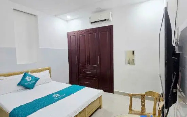 Ha Vy Hotel Quan 9