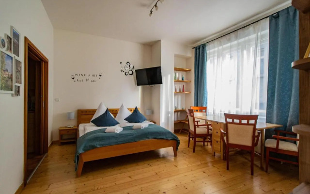 Bright Ruterra Apartment in the Heart of Prague