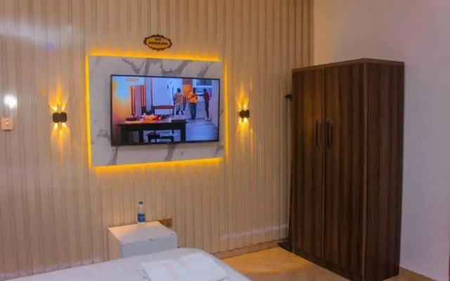D&G Hotels & Suites