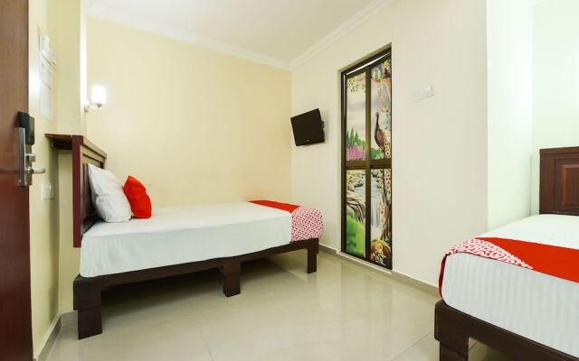 OYO 90562 J Hotel PJ