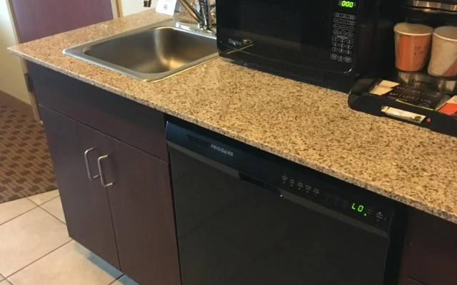 Cobblestone Inn & Suites - Steele