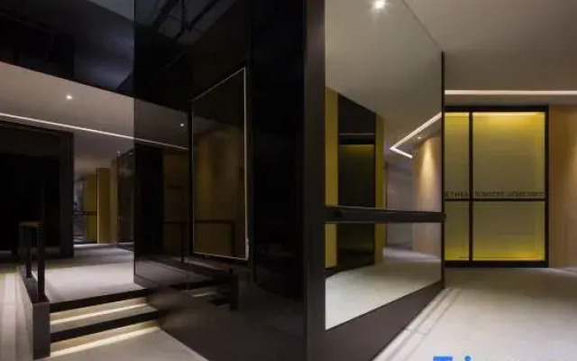 Sfeel Designer Hotel (Chengdu Jiuyan Bridge Shop)