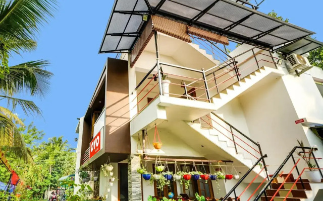Oyo Flagship 702272 Vaishnavam Residency