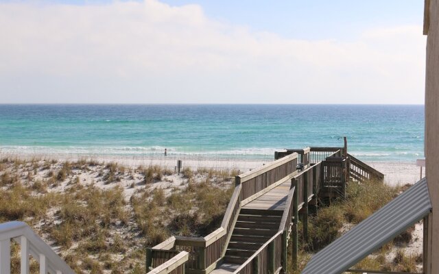 Starboard Village by Surfside VR