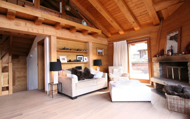 Comfortable and Luxurious Chalet With View on the Mont Blanc – Guest Rooms – Val de Bagnes