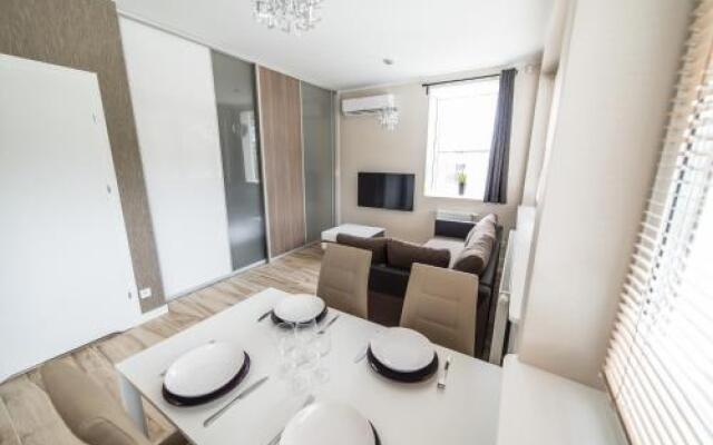 Silver One Apartments