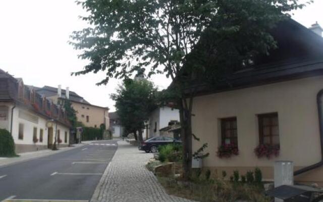 Guest House Tri Korunky
