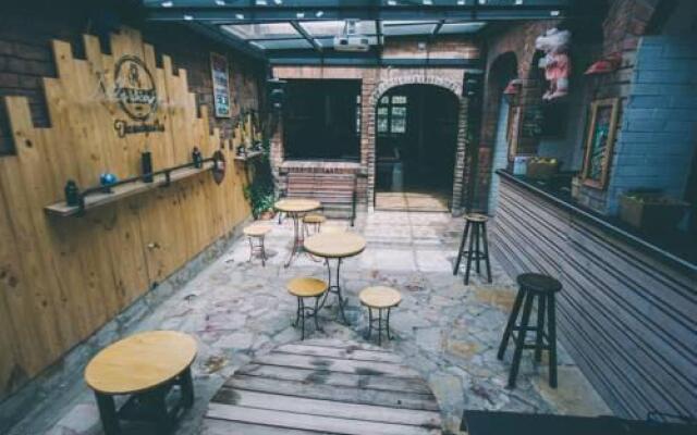 Fulano Backpackers