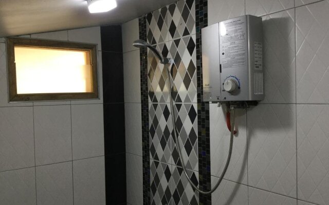 拉廊奥艾简易别墅(Aow Yai Bungalows)