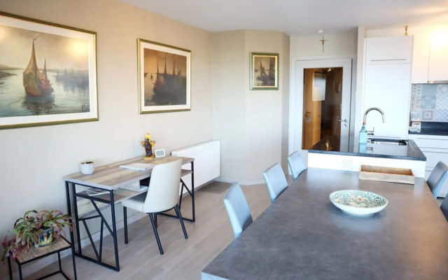 Apartment in Nieuwpoort With Stunning Sea Views