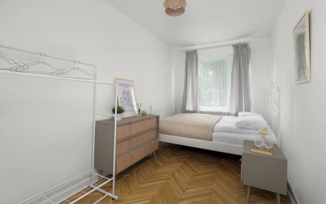 Poznan Apartment By the Park by Renters