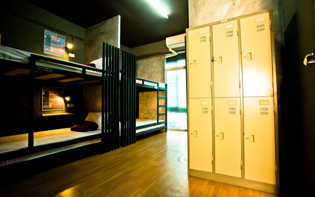 SleepCafe Hostel