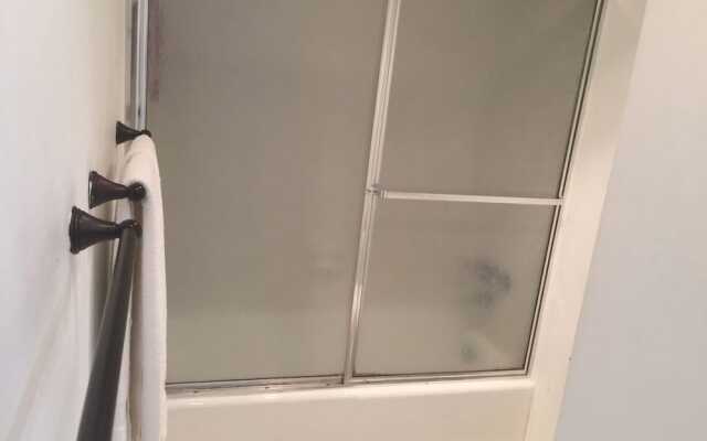 Beach Apartments Hollywood