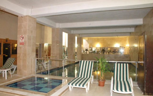 Arora Hotel