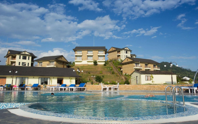 Rupakot Resort