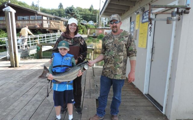 Paradise Cove RV Resort & Marina